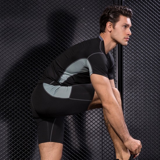3rd Generation Men's PRO Tight-fitting Sports Fitness Running Elastic Sweat-wicking Quick-Drying Clothes Short-sleeved T-shirt 1033 3rd Generation Men's PRO Tight-fitting Sports Fitness Running Elastic Sweat-wicking Quick-Drying Clothes Short-sleeved T-shirt 1033